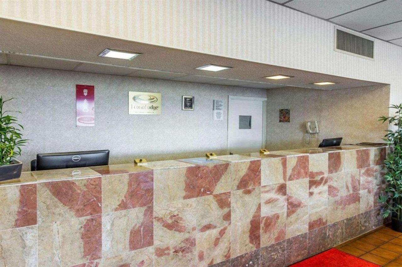 Econo Lodge Calhoun Extérieur photo