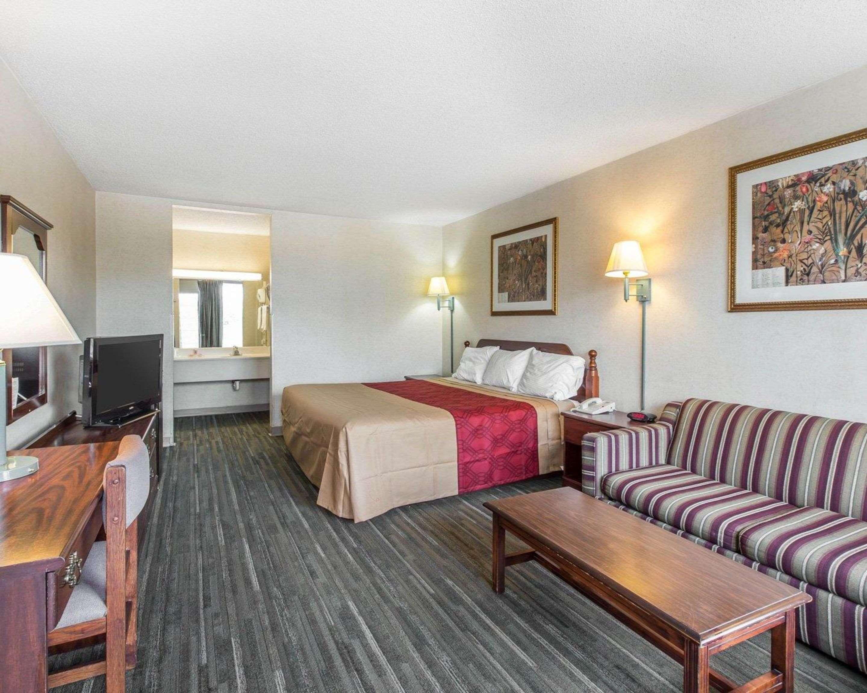 Econo Lodge Calhoun Extérieur photo