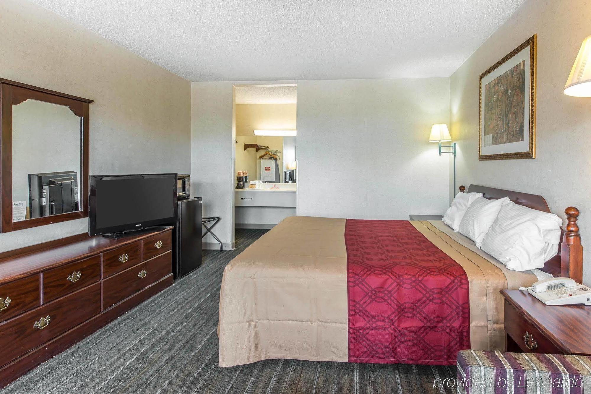 Econo Lodge Calhoun Extérieur photo