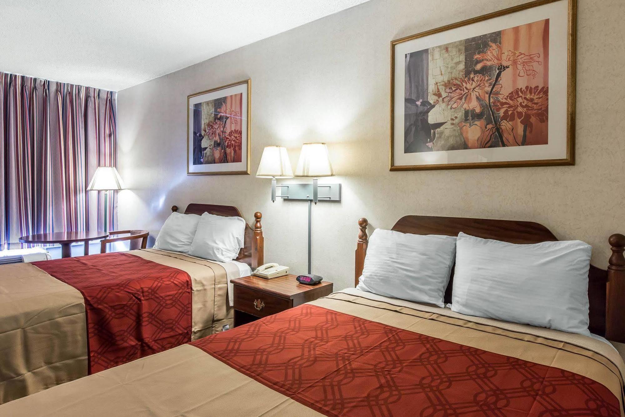 Econo Lodge Calhoun Extérieur photo